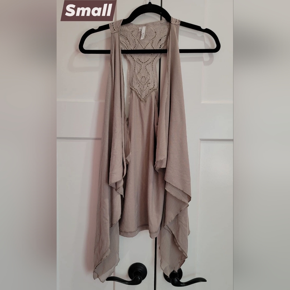 Elegant Beige Sleeveless Drape Top